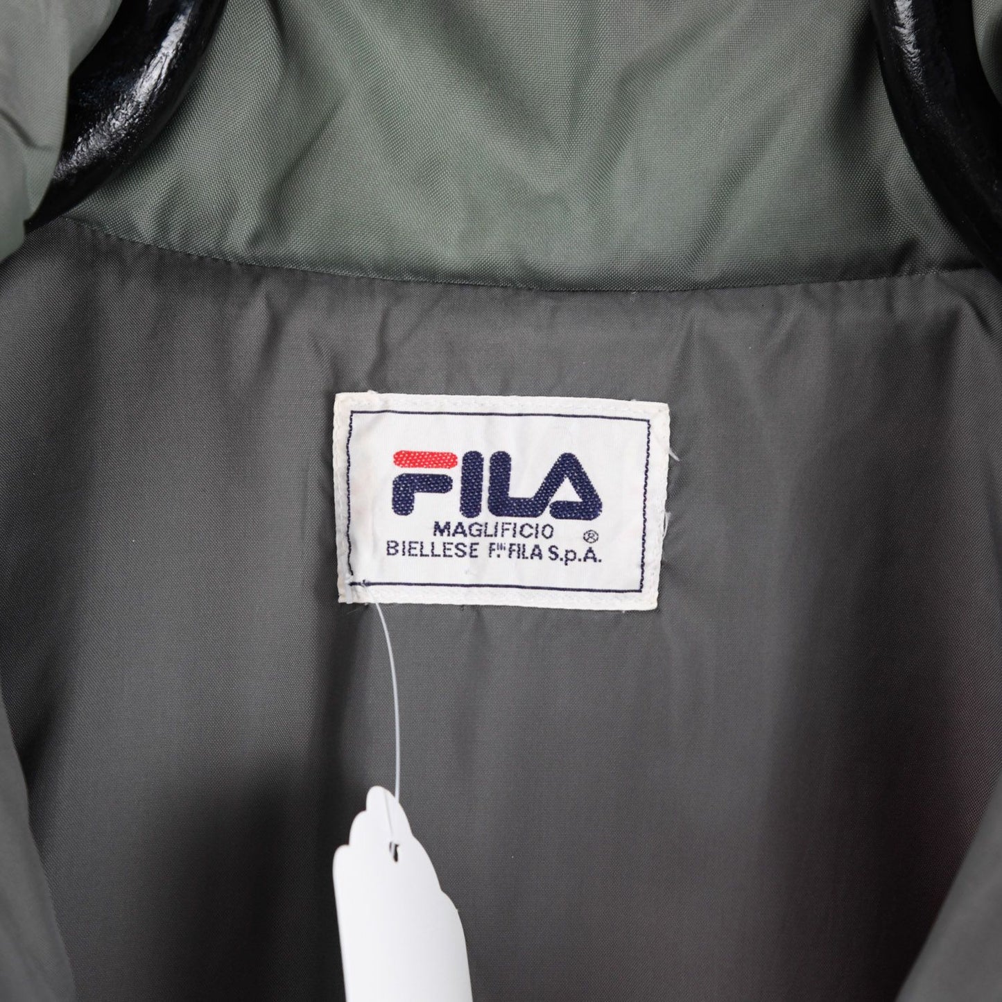 90s Fila Red/Grey Thinuslate PAdded Jacket (M)