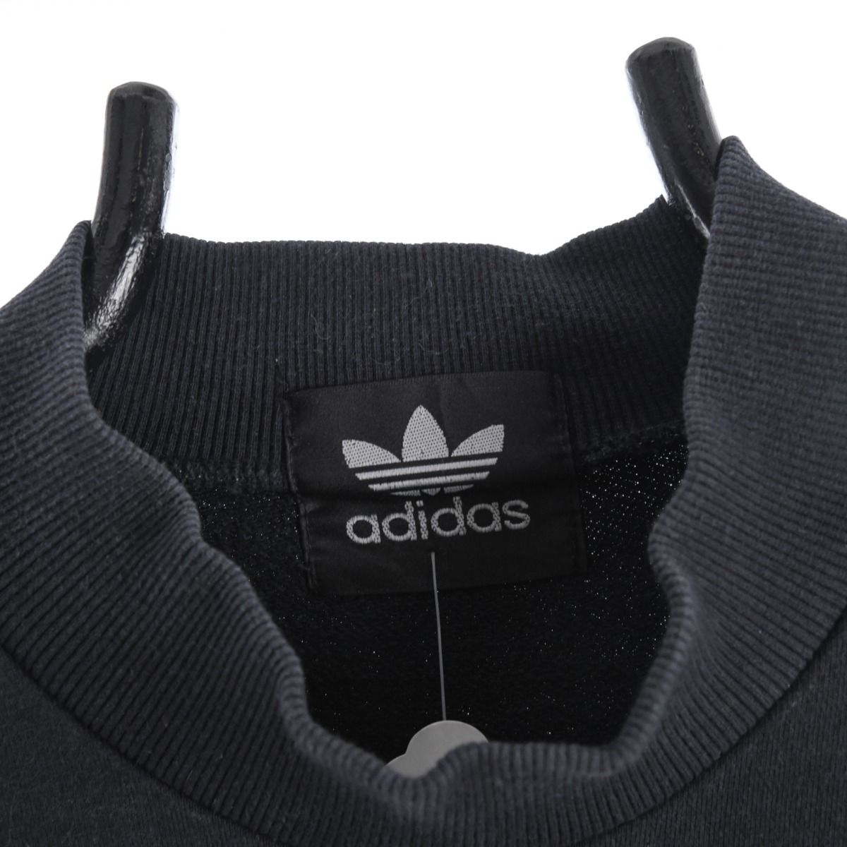 90s Adidas Black Sweatshirt (L)