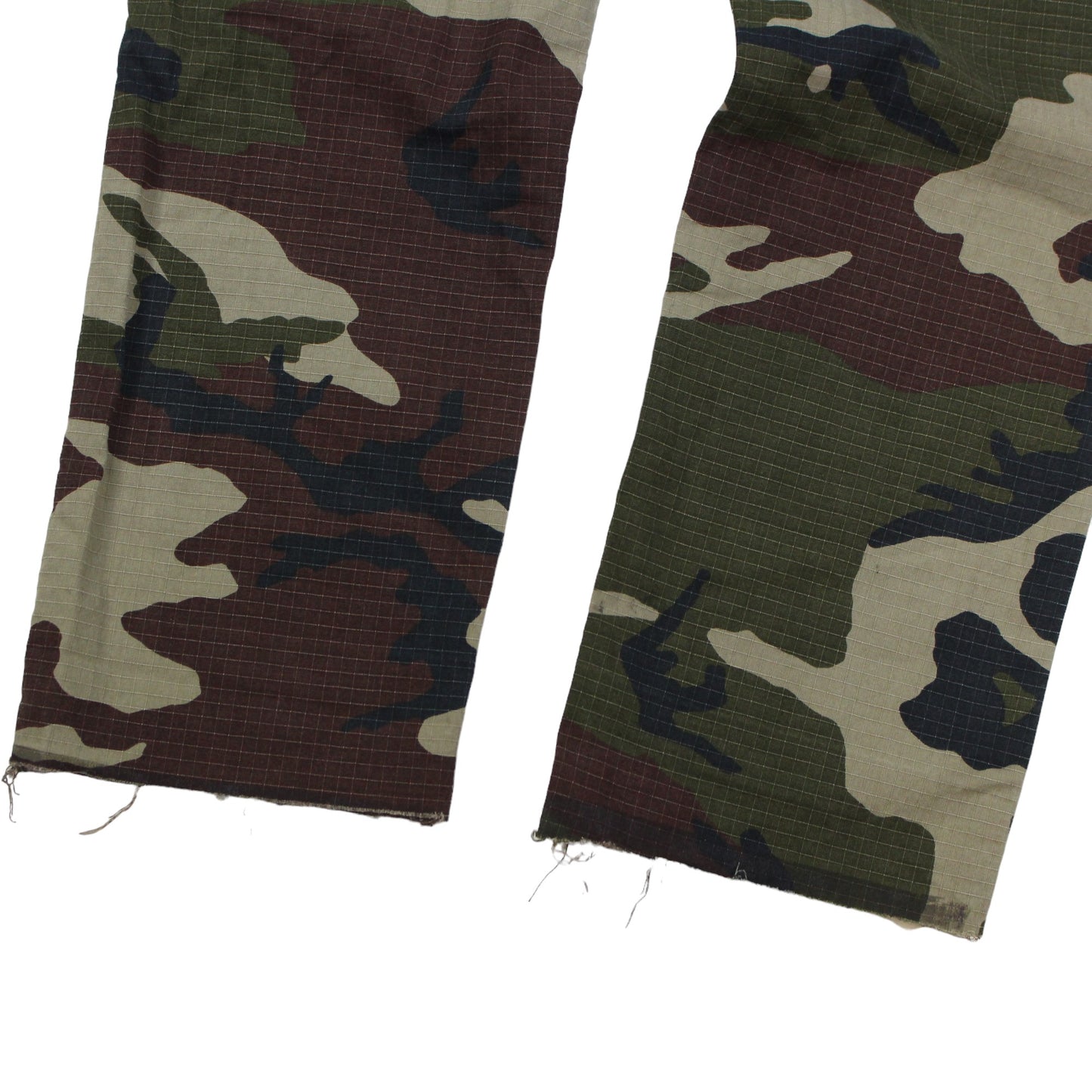 Carhartt Camo Slim Trousers (W30" X L27")