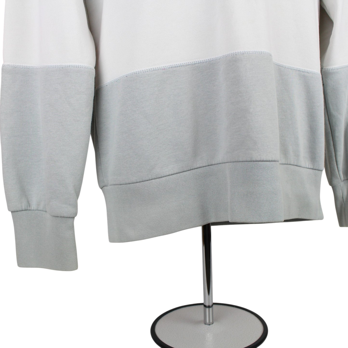 Nike Grey Embroidered Sweatshirt (M)