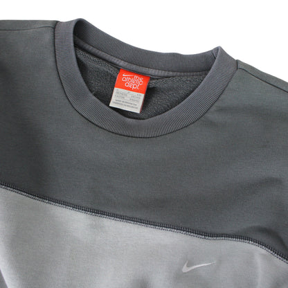 Nike Grey Embroidered Sweatshirt (M)