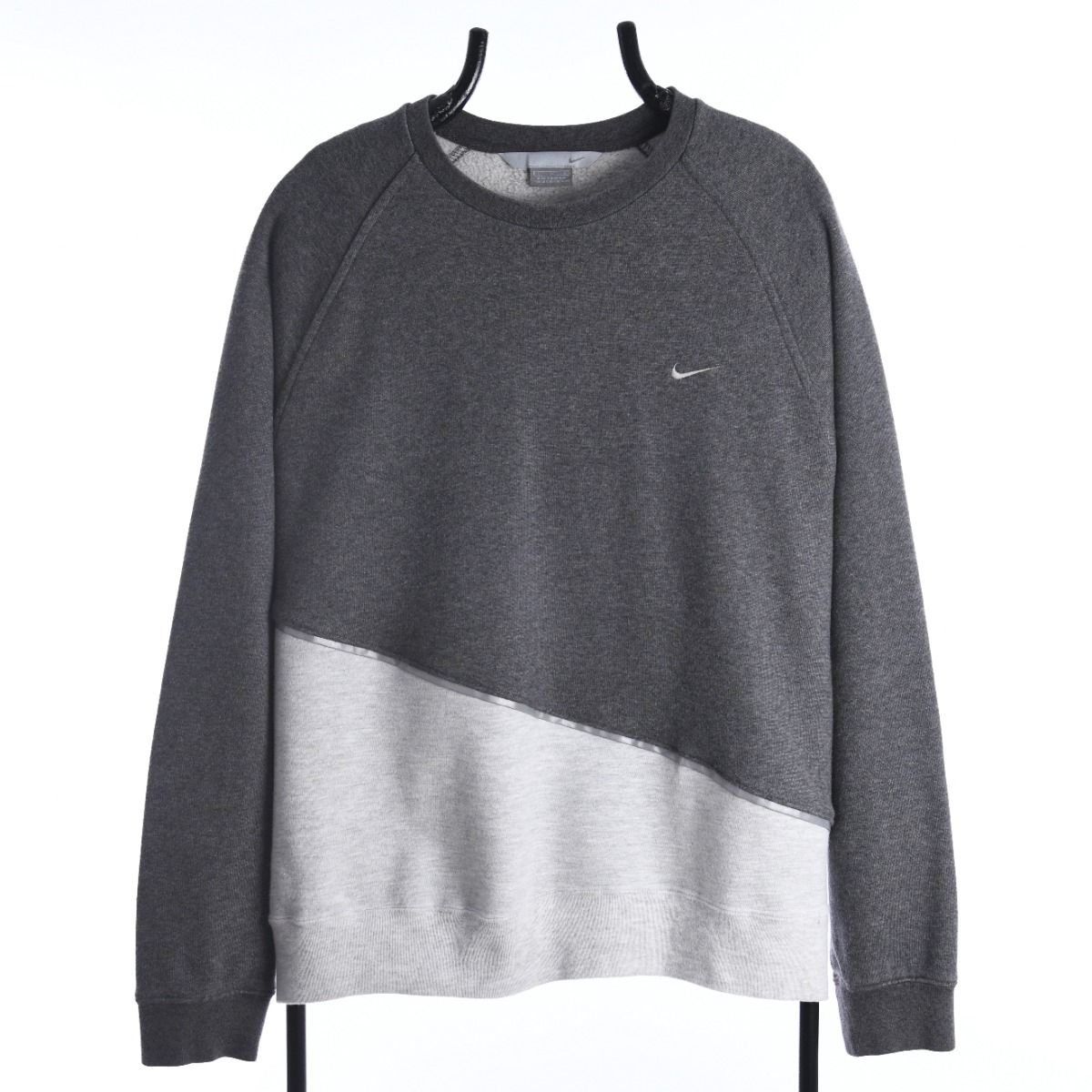 00s Nike Grey Reworked Embroidered Sweatshirt (M)