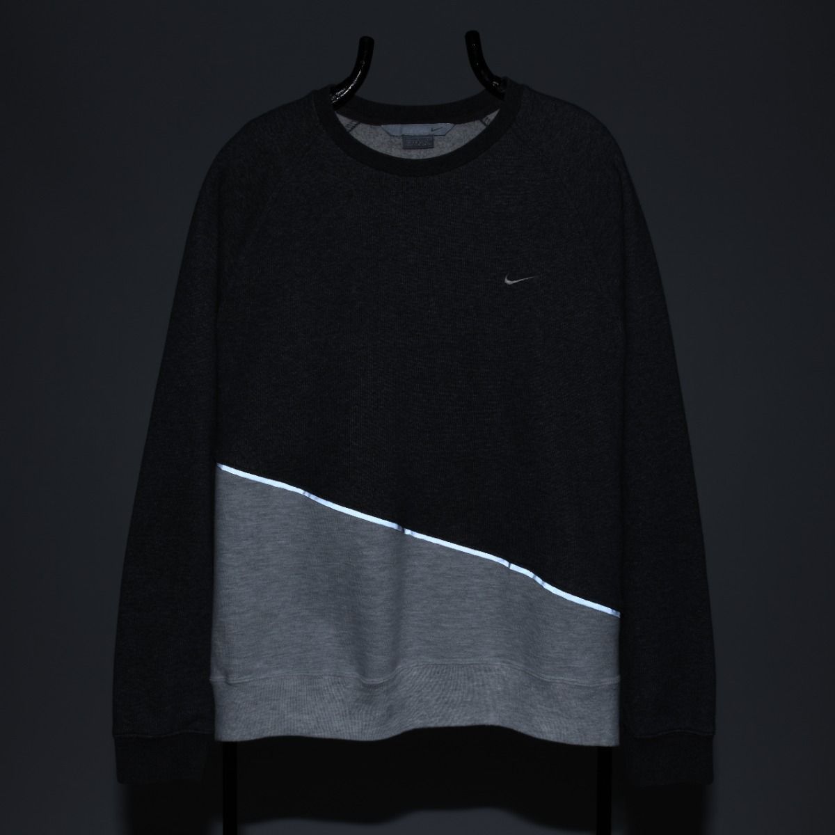 00s Nike Grey Reworked Embroidered Sweatshirt (M)