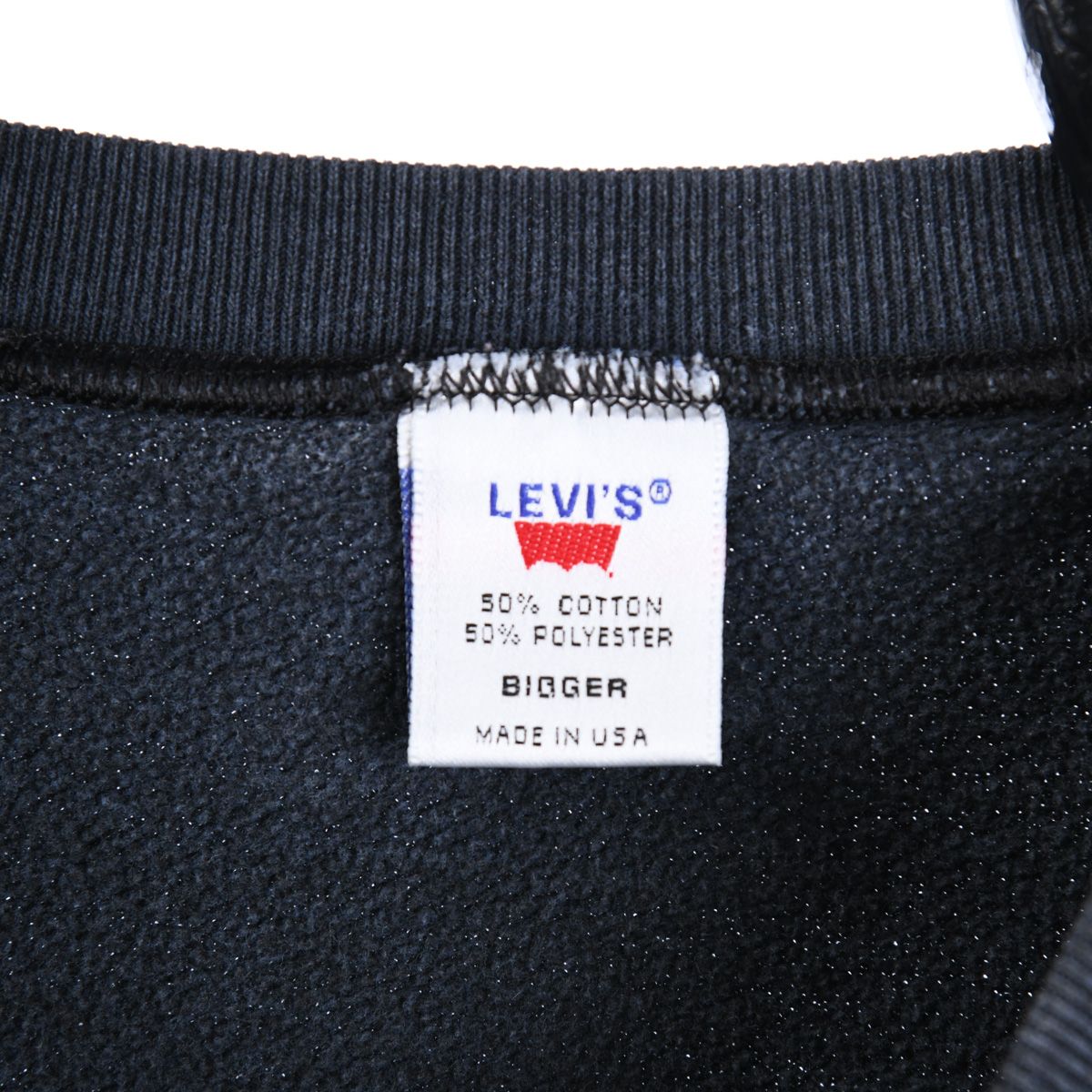 90s Levi's Grey Sweatshirt (M)